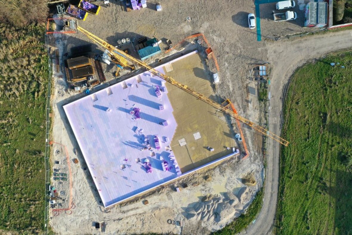 Gymnase passif de Val-de-Vesle : un chantier exemplaire avec JACKODUR® Atlas