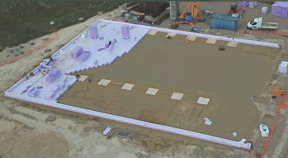 Gymnase passif de Val-de-Vesle : un chantier exemplaire avec JACKODUR® Atlas