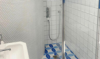 Des possibilités infinies avec JACKOBOARD® - même dans les salles de bains les plus compliquées