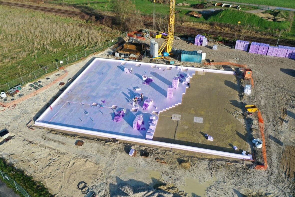 Gymnase passif de Val-de-Vesle : un chantier exemplaire avec JACKODUR® Atlas